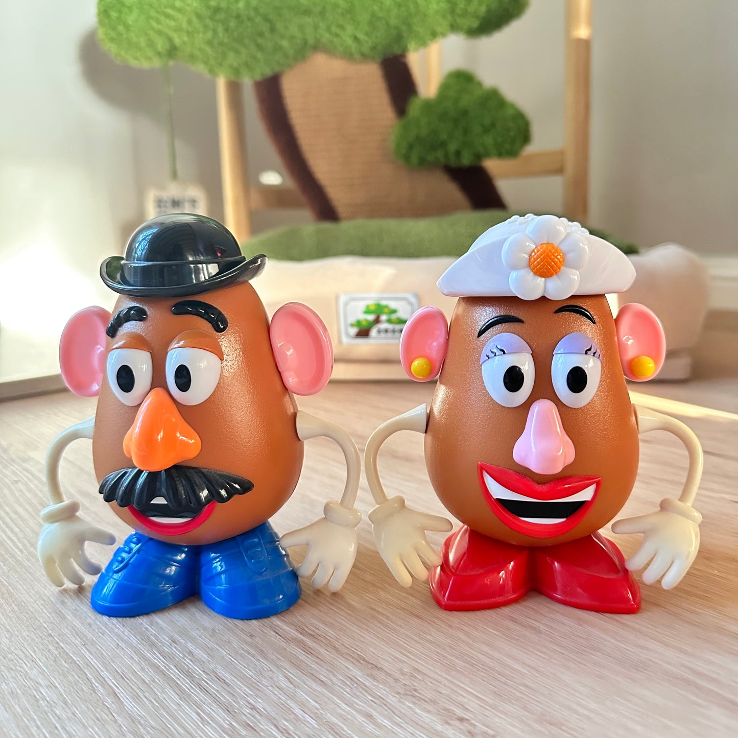 Disney Pixar Toy Story - Tokyo Disneyland Mr + Mrs Potato Head (Pre-Loved)